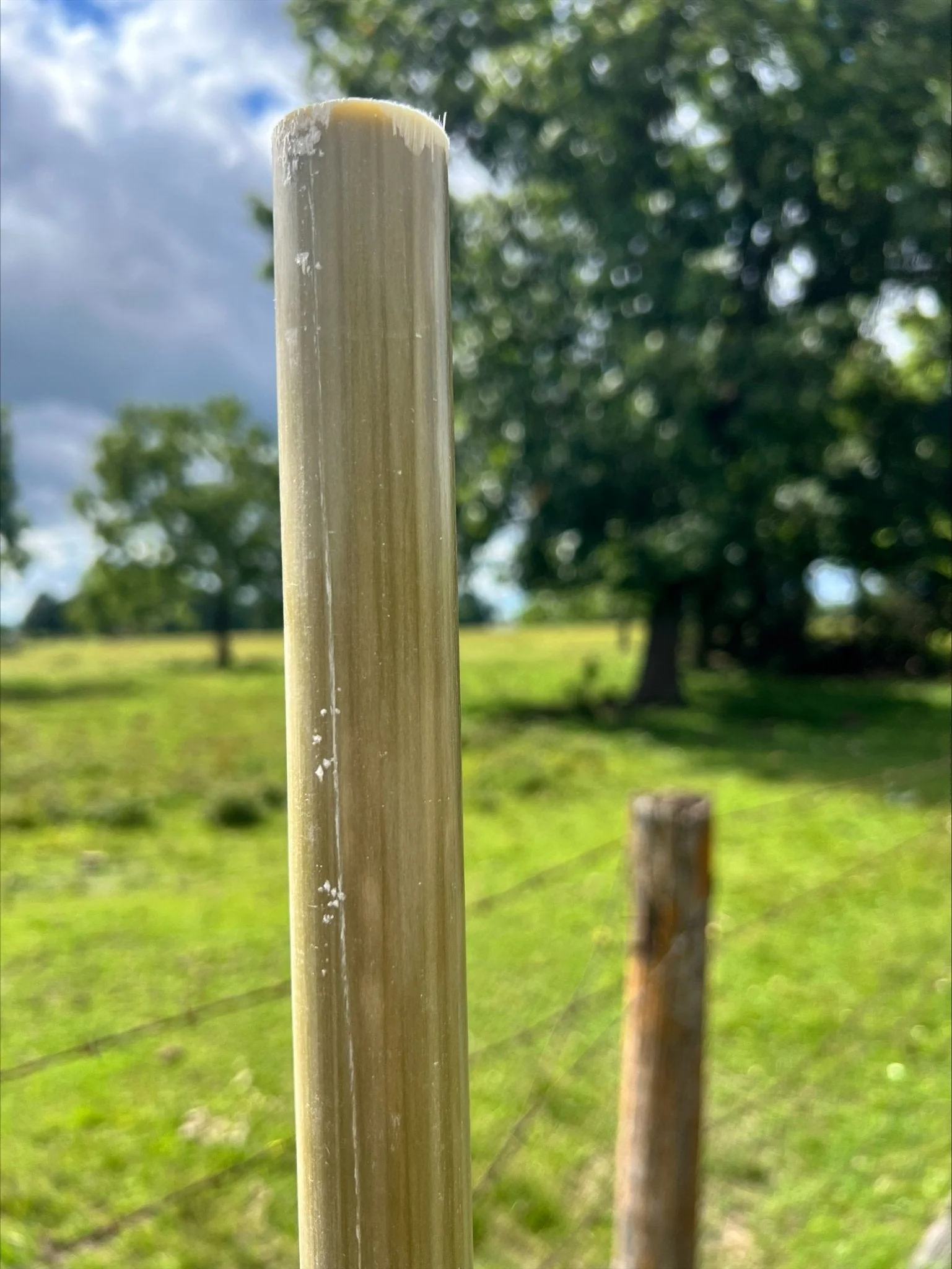 1" x 5' Fiberglass Rods - Uncoated, Undrilled - Image 3