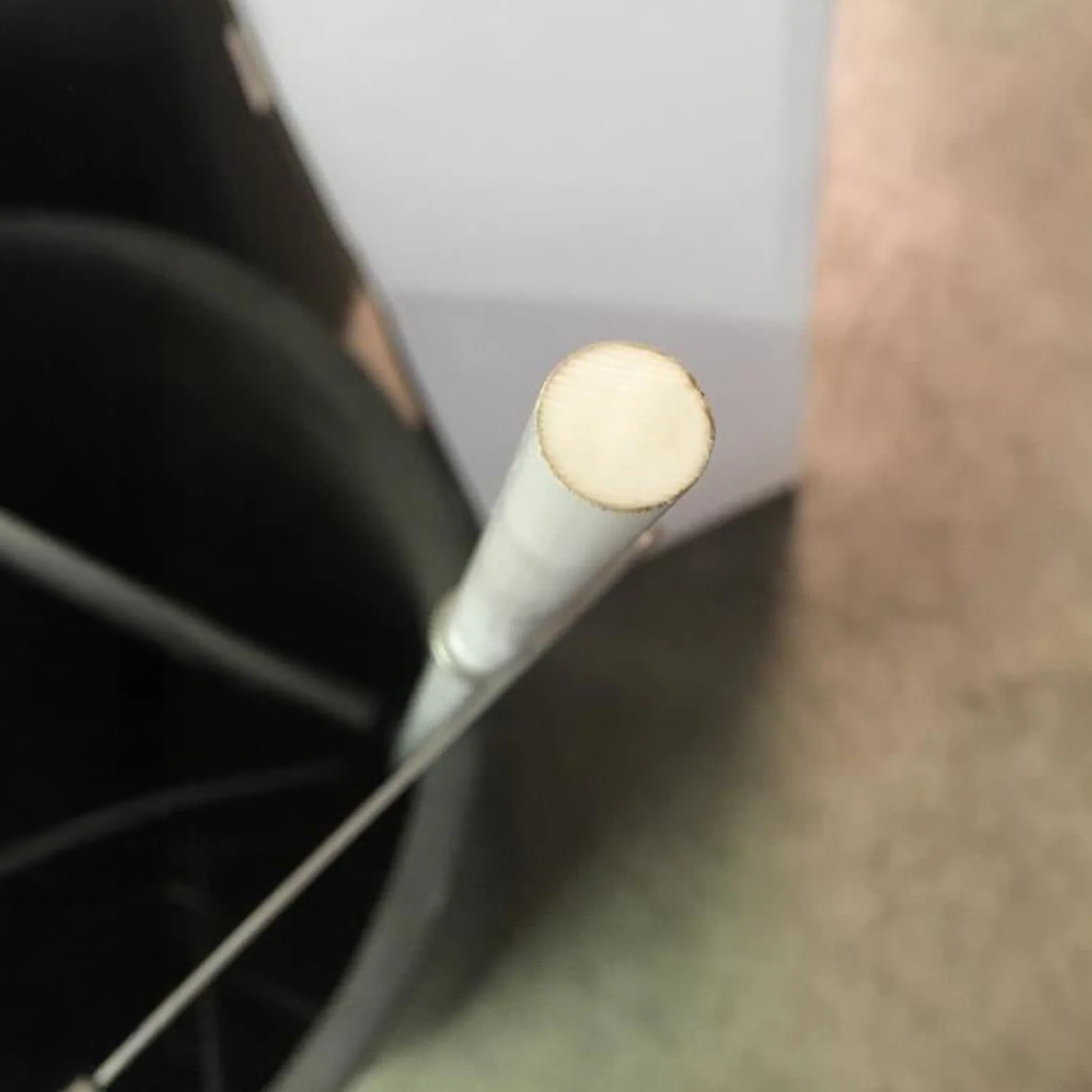 SunGuard Pointed Fiberglass Post, Undrilled - Image 3